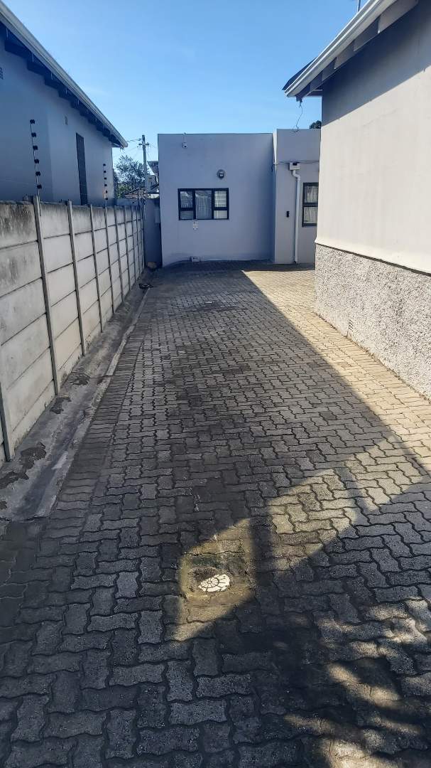 To Let commercial Property for Rent in Walmer Eastern Cape